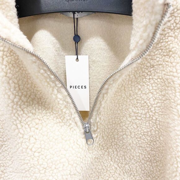 PIECES | NWT Half-Zip Cream Teddy Sherpa Pullover, Size EU Large - Picture 5 of 12